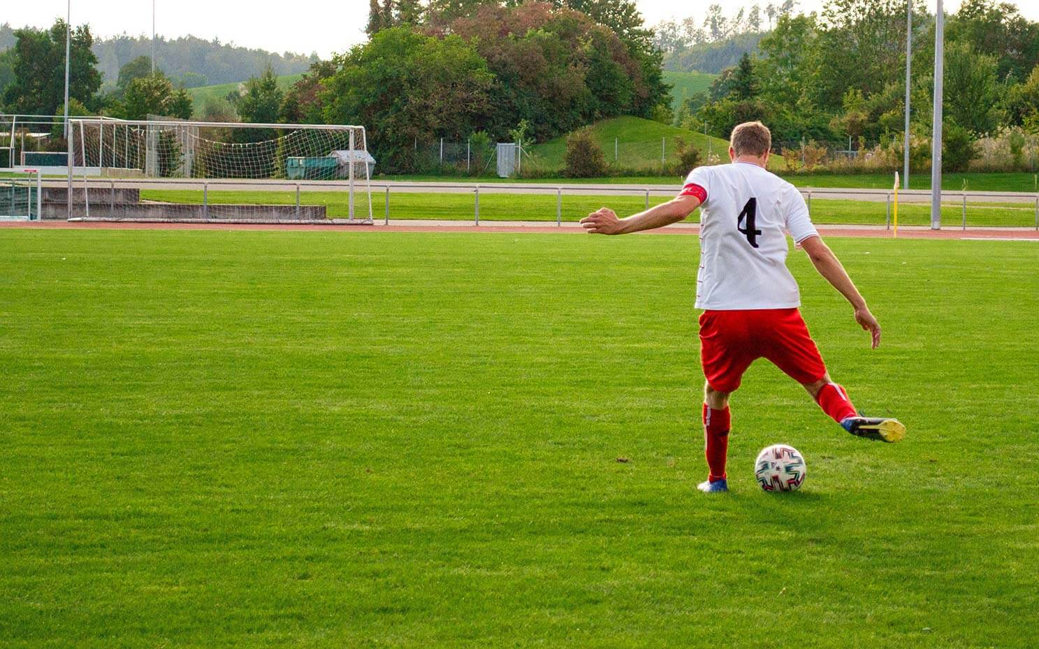 Die-Erste-Mannschaft_SG-Reichenau-Waldsiedlung_Spiel-Symbolfoto_Fussball_Sportverein-Reichenau